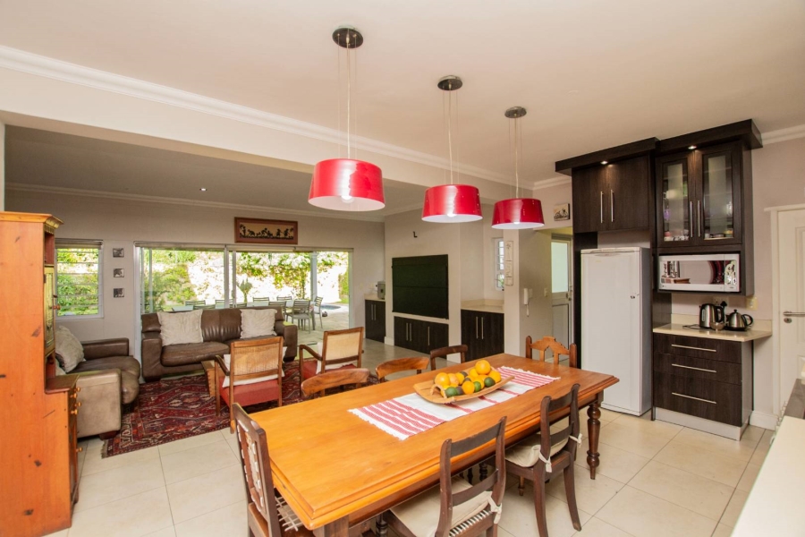4 Bedroom Property for Sale in Uniepark Western Cape